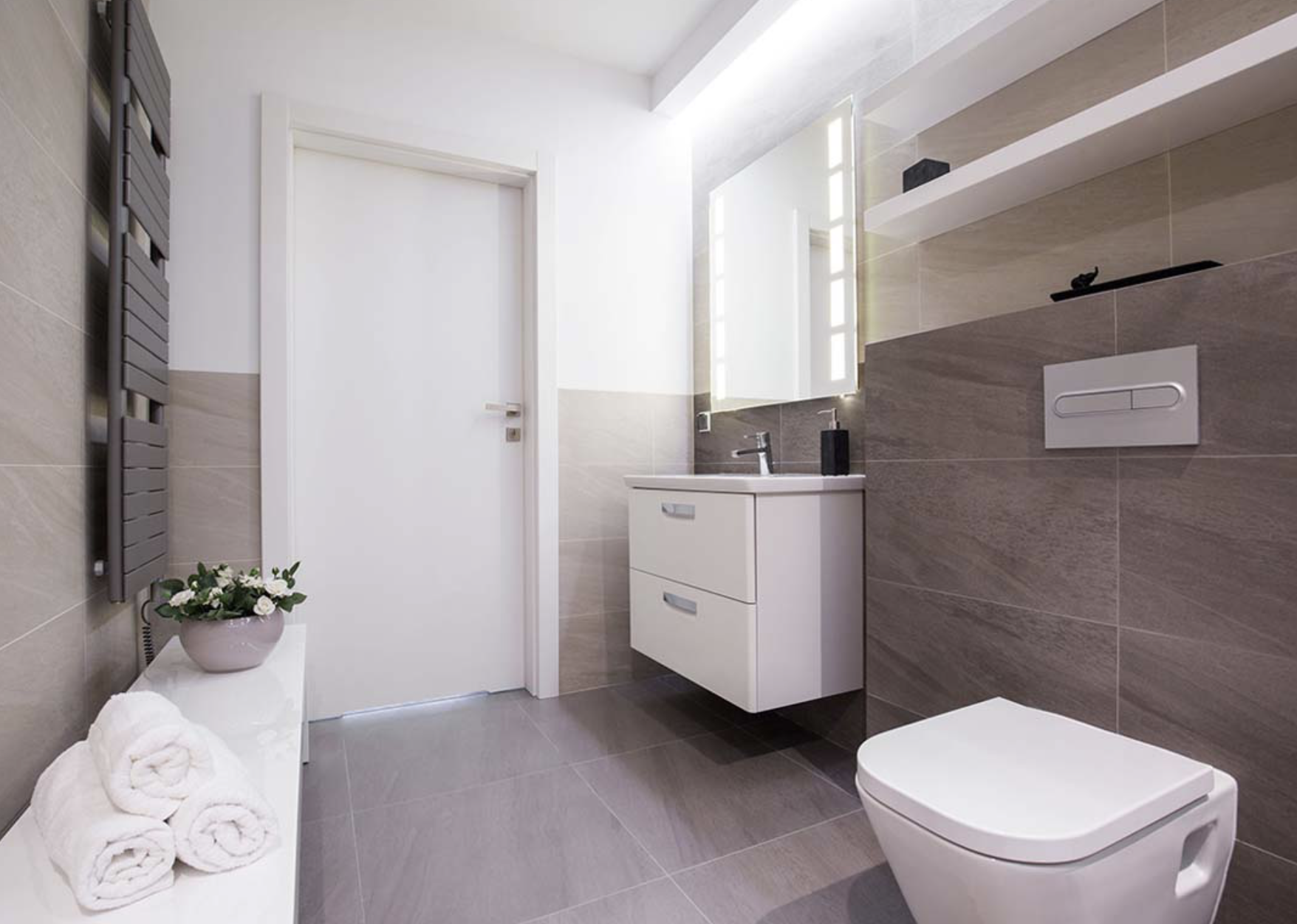 Reforma integral de baño de lujo en Sarrià Barcelona - Elegancia y funcionalidad