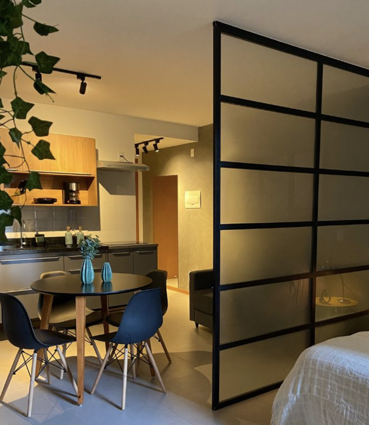 Reforma loft moderno Barcelona - Espacios abiertos con diseño contemporáneo